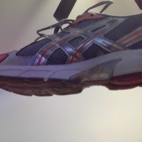 asics - Picture 3 of 5